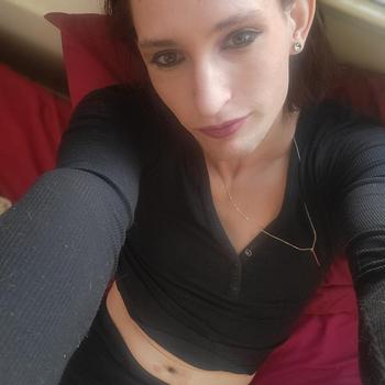 Khloe, 25 Caucasian transgender escort, Ottawa